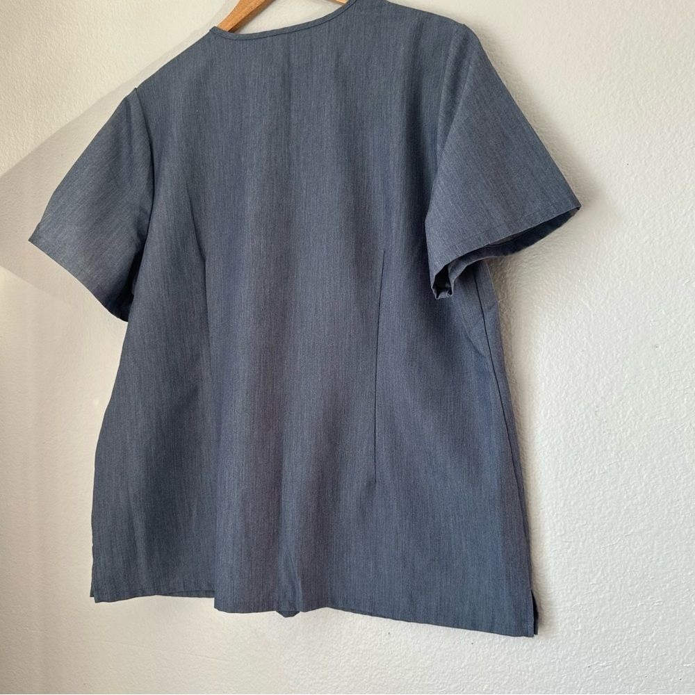 Figs Casma three pocket scrub top Graphite Size XXL Like Excellent Condition - Picture 6 of 10